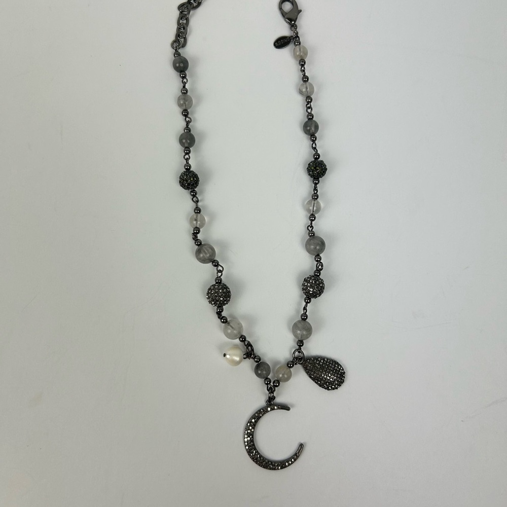 CHICO'S CRESCENT MOON NECKLACE